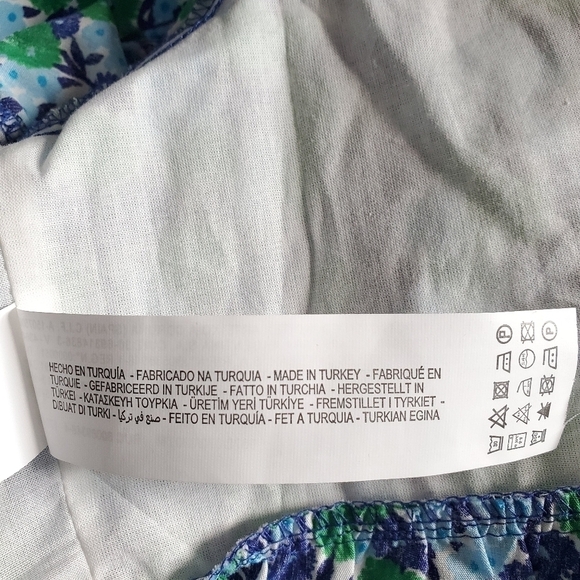 NWT Zara Ditsy Floral Puff Sleeve Cropped Blouse Top Size Medium - Picture 13 of 13